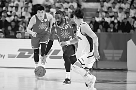 世界杯官方直播软件app下载中心-山西男篮险胜辽宁队，迎来三连胜！