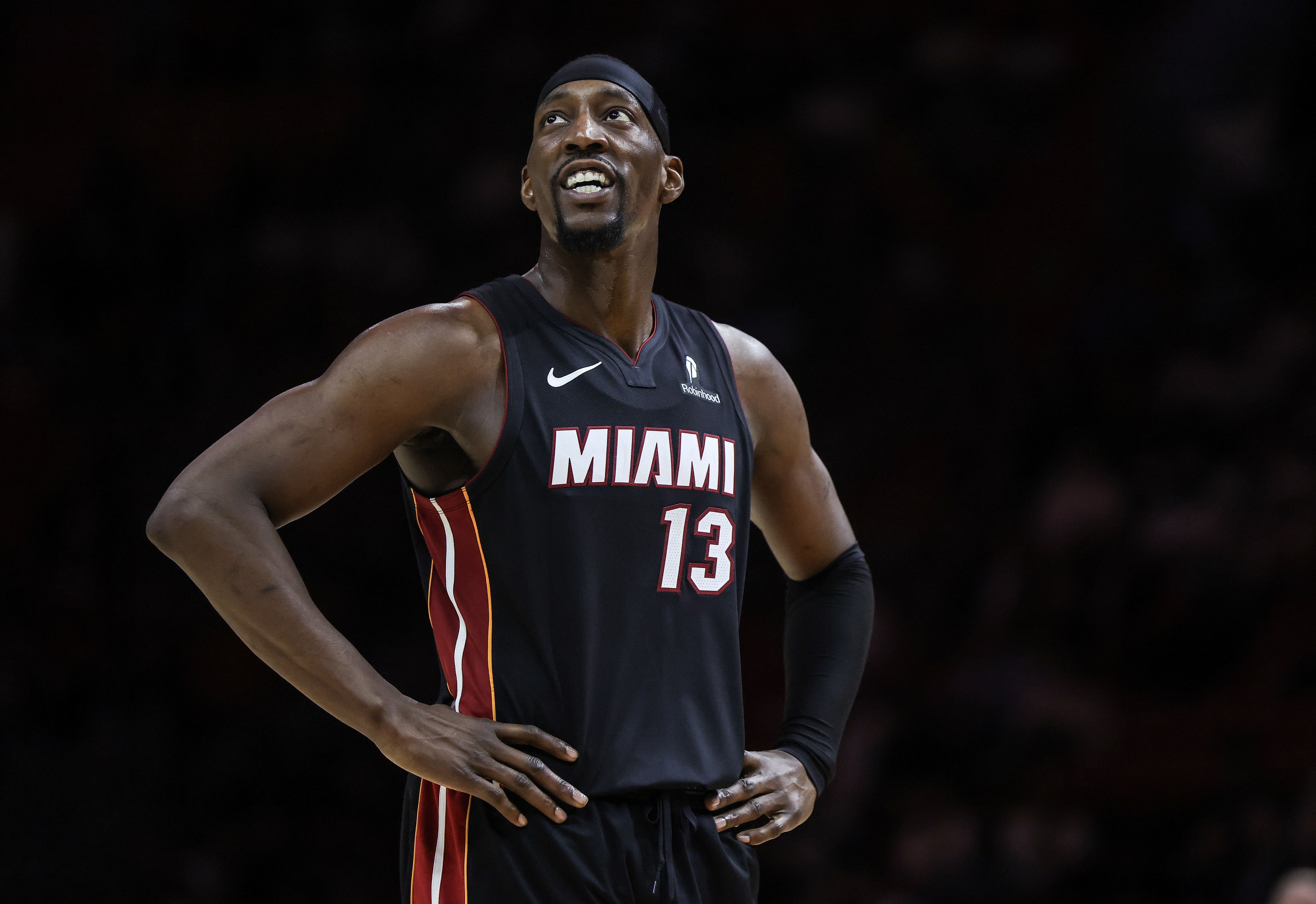 世界杯手机观看软件下载-甜瓜：向阿德巴约脱帽致敬 单场NBA比赛砍83分我们还有什么好说的